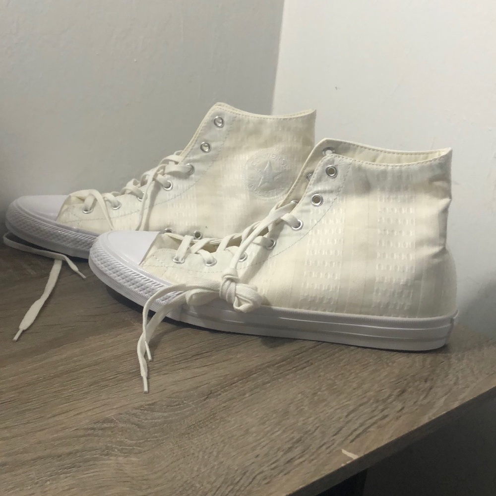 Brand New, Never worn White hightop converse